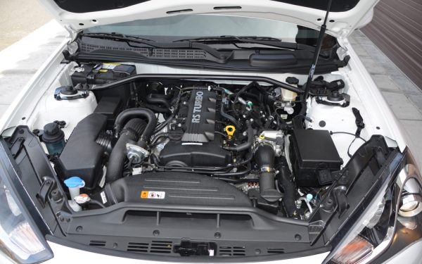 Inspiring 2013 Hyundai Genesis Engine Photos