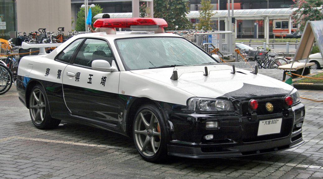 nissan skyline gtr police car