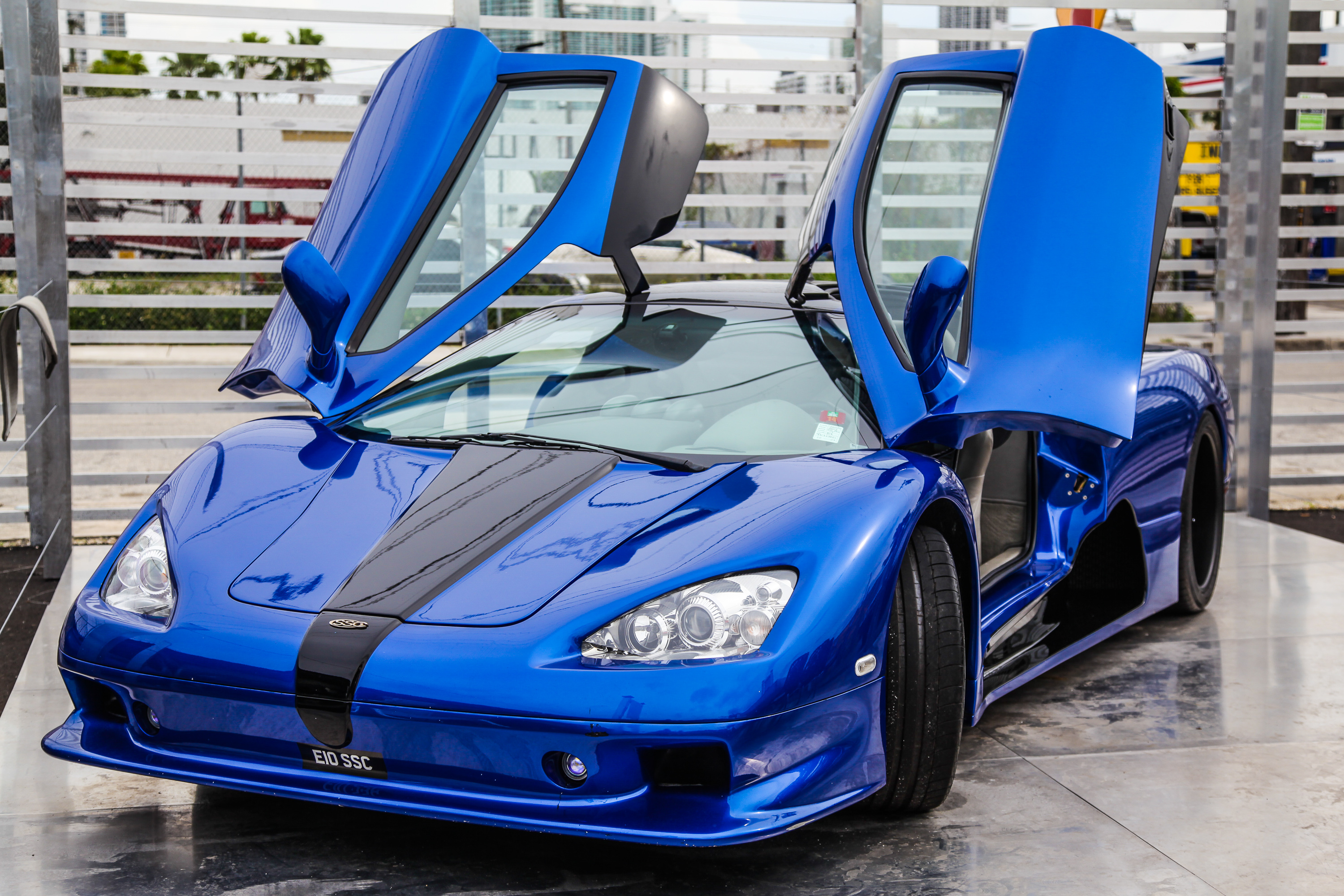 Машина SSC Ultimate Aero