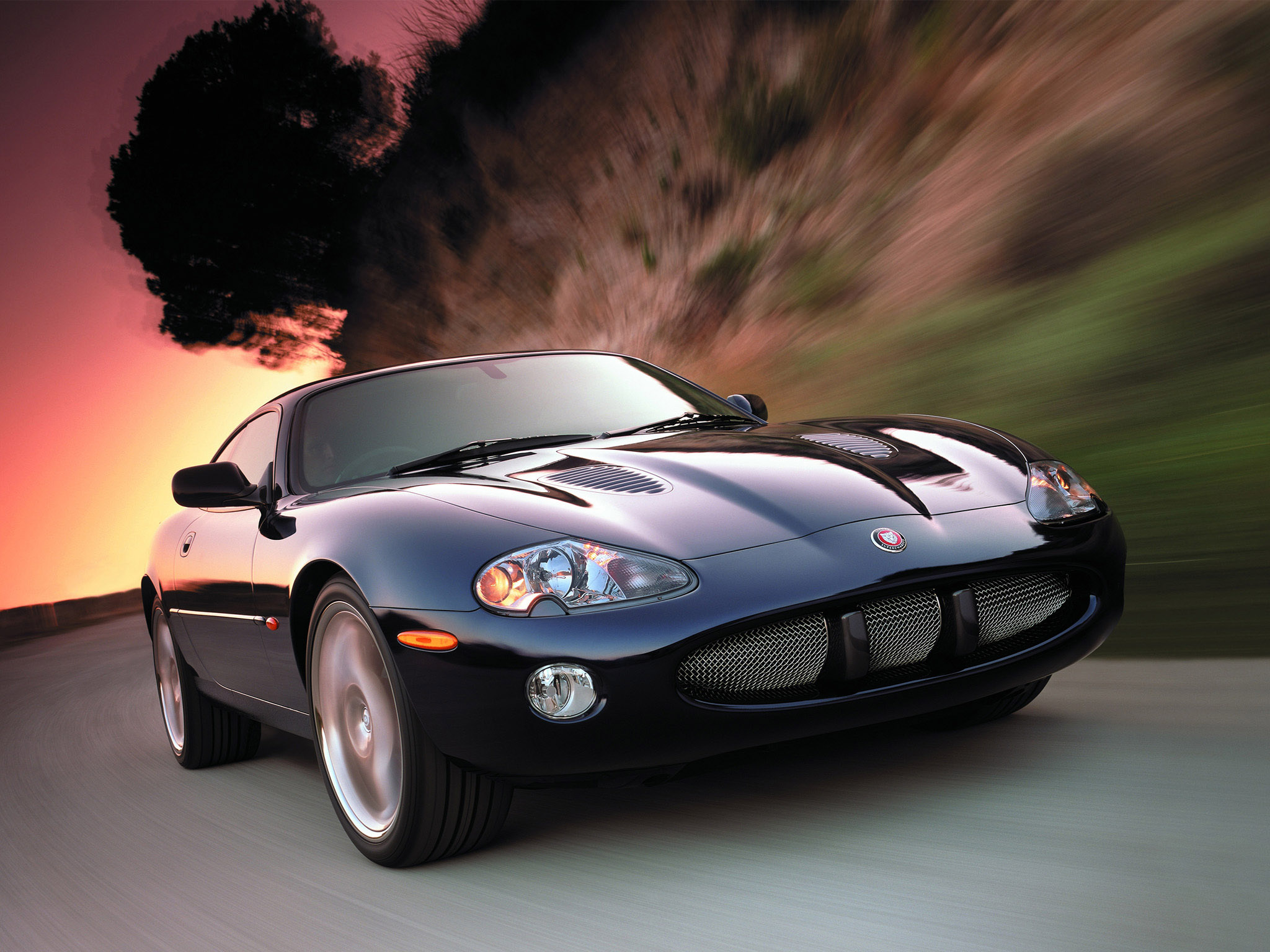 1998 Jaguar XKR coupé is one of many cheap cars that will get you laid
