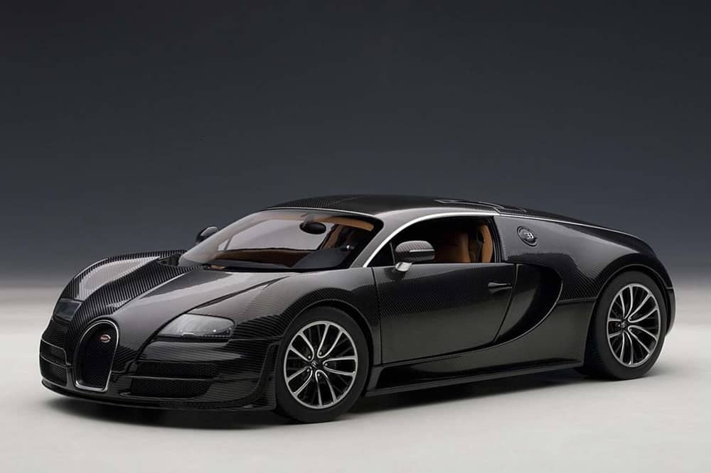 The Carbon Finish of a Bugatti Veyron Costs $300,000
