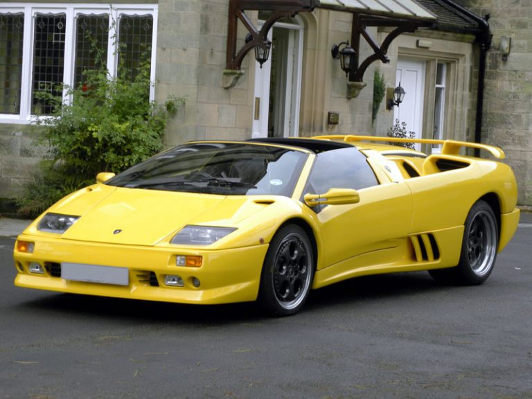 22 of the Most Beautiful Wedge-Shaped Supercars Ever Made – Autowise