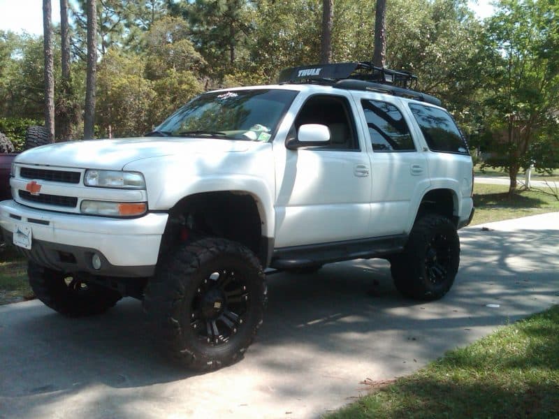 2003 lifted tahoe Z71 white