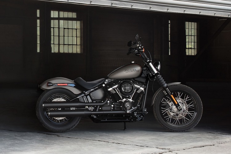 American Motorcycles - Harley-Davidson Street Bob