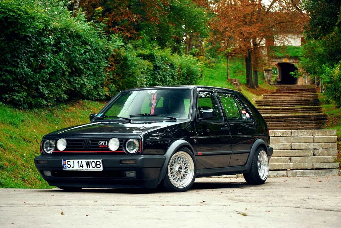 10 Nice Cheap Cars With Vintage Cred and Cult Followings – Autowise