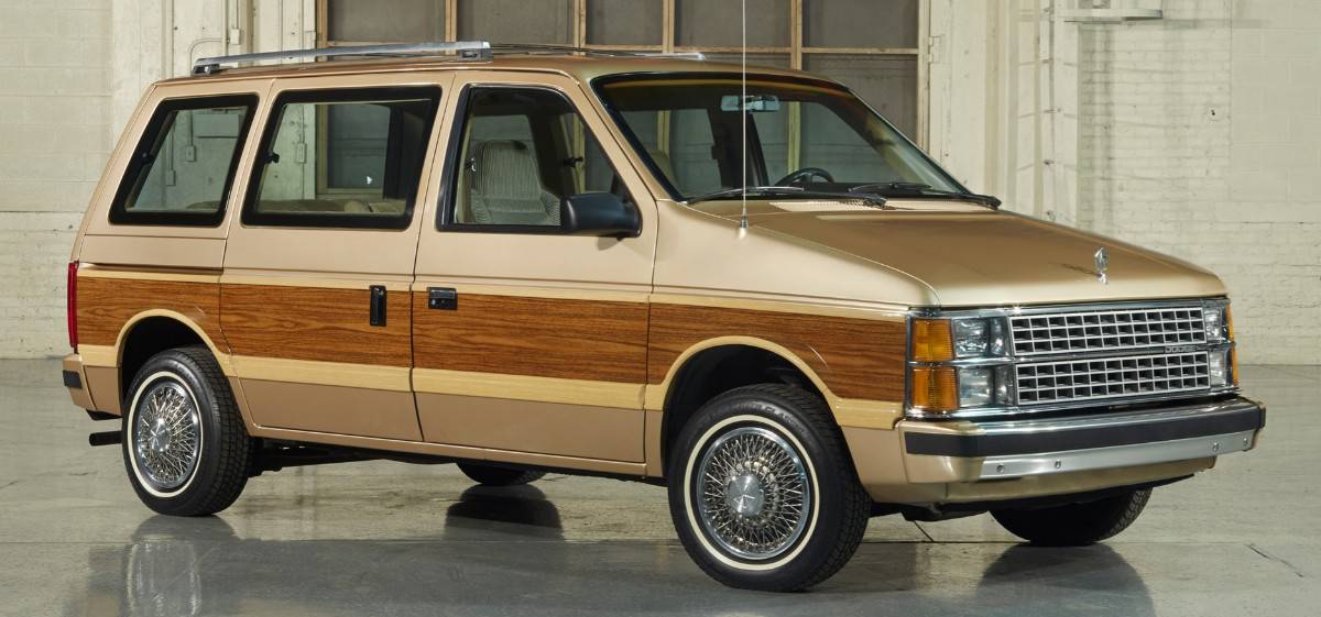 1983 Dodge Caravan - right front view