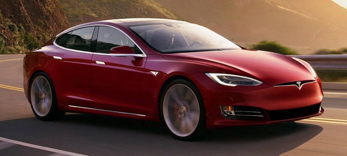 2018 Tesla Model S - right front view