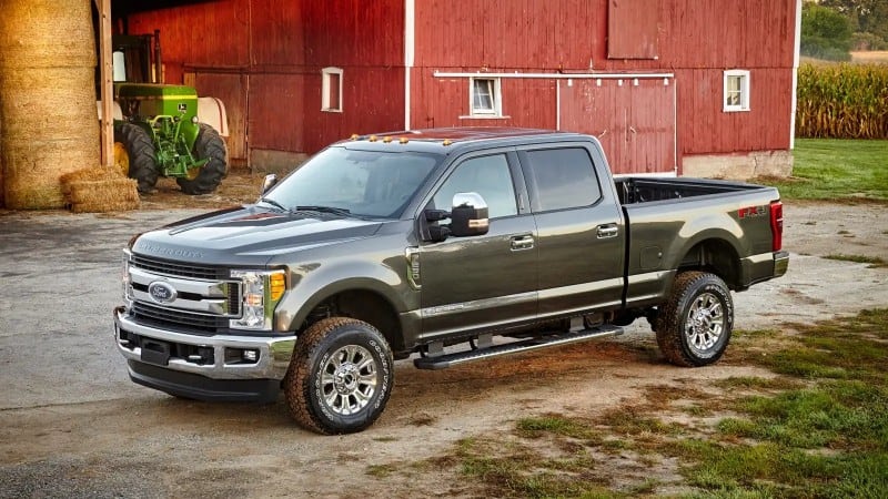 2018 Ford F-250 Super Duty - left front view