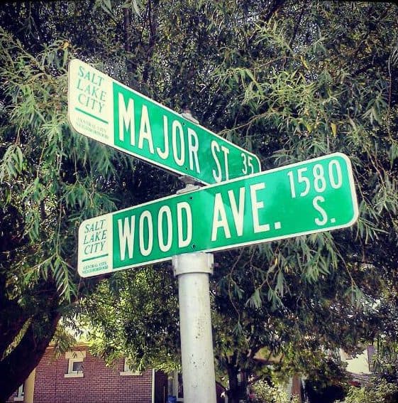 Street sign Major Wood