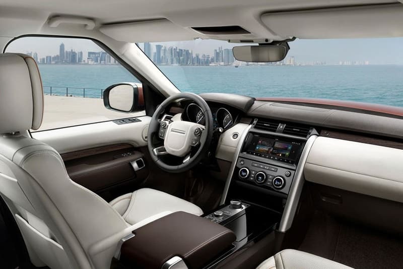 Land Rover Disco interior
