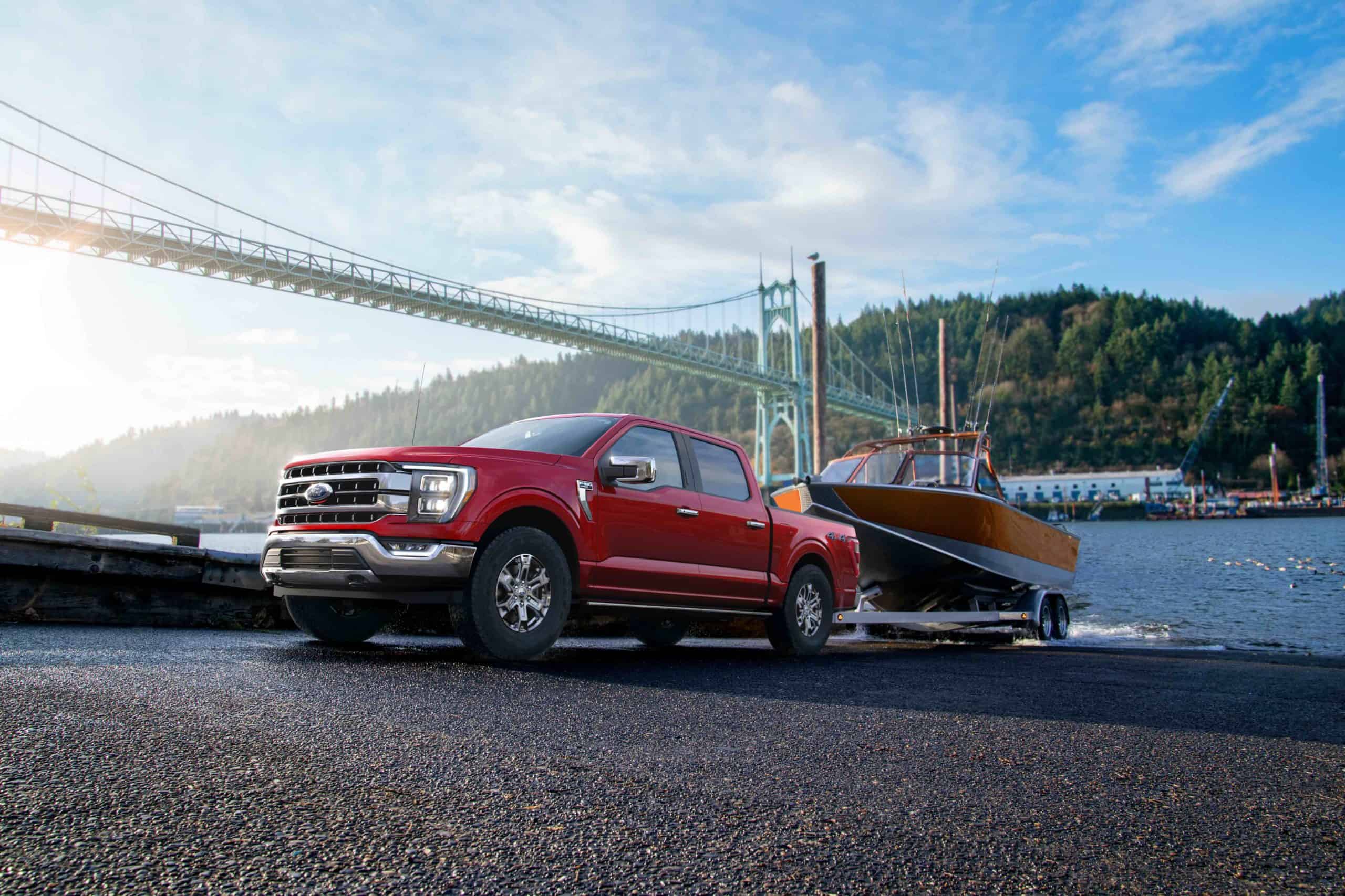 2021 Ford F-150 towing boat